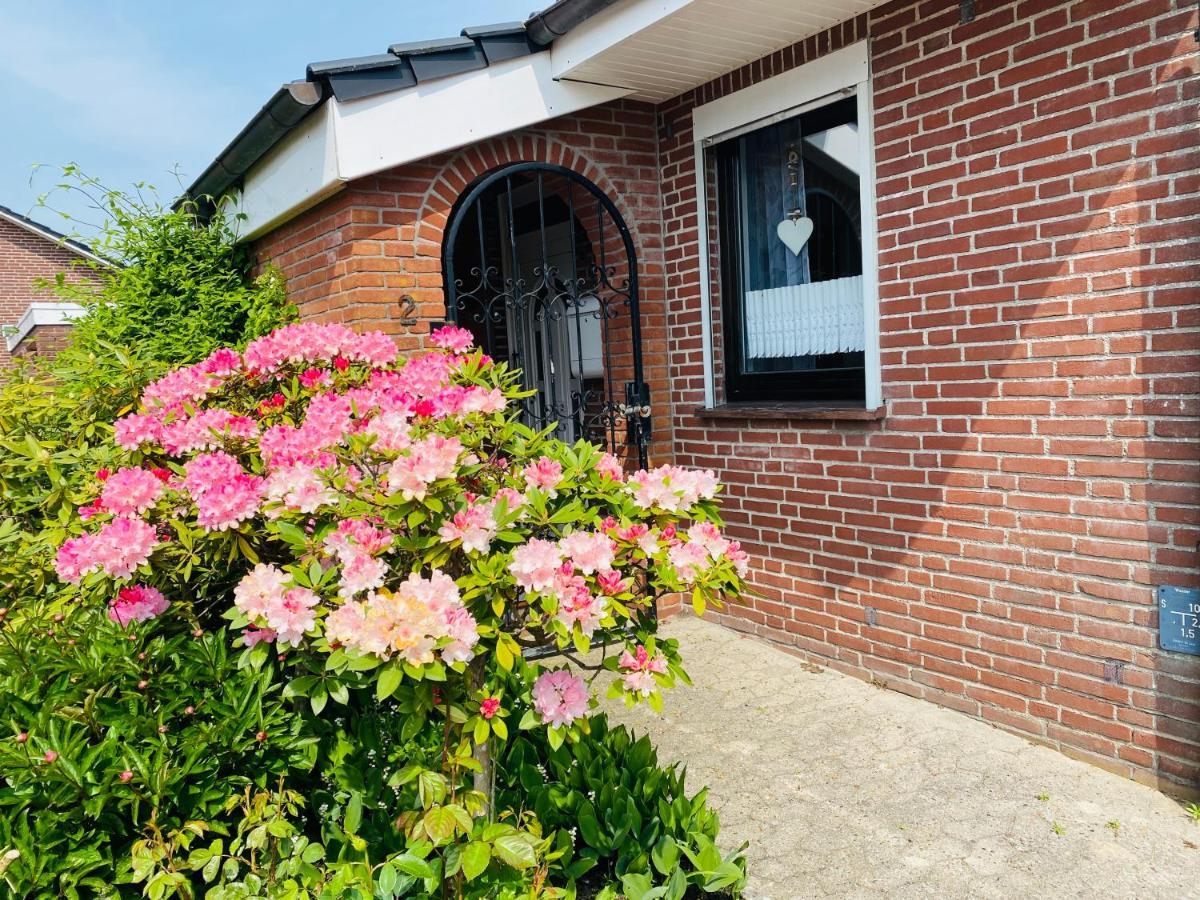 Ferienhaus An Der Kueste Im Luftkurort Hage Villa Esterno foto